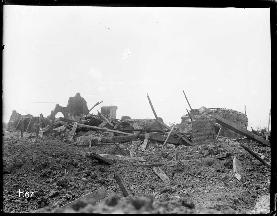 Ruins of a building, Messines, during World War I. Photograph taken 1917 by Henry Armytage Sanders. Ref: 1/2-012778-G, Royal New Zealand Returned and Services' Association New Zealand official negatives, World War 1914-1918: H Series negatives, PAColl-5311-3, Alexander Turnbull Library, Wellington